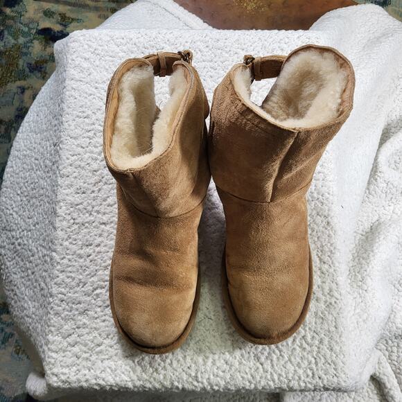 Ugg Remora Women Short Boots Chestnut womens bootie size 7 - Picture 3 of 6